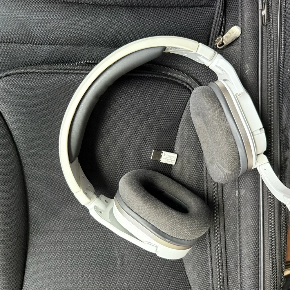 White and Gray Wireless Gaming Headset with Cushioned Ear Cups